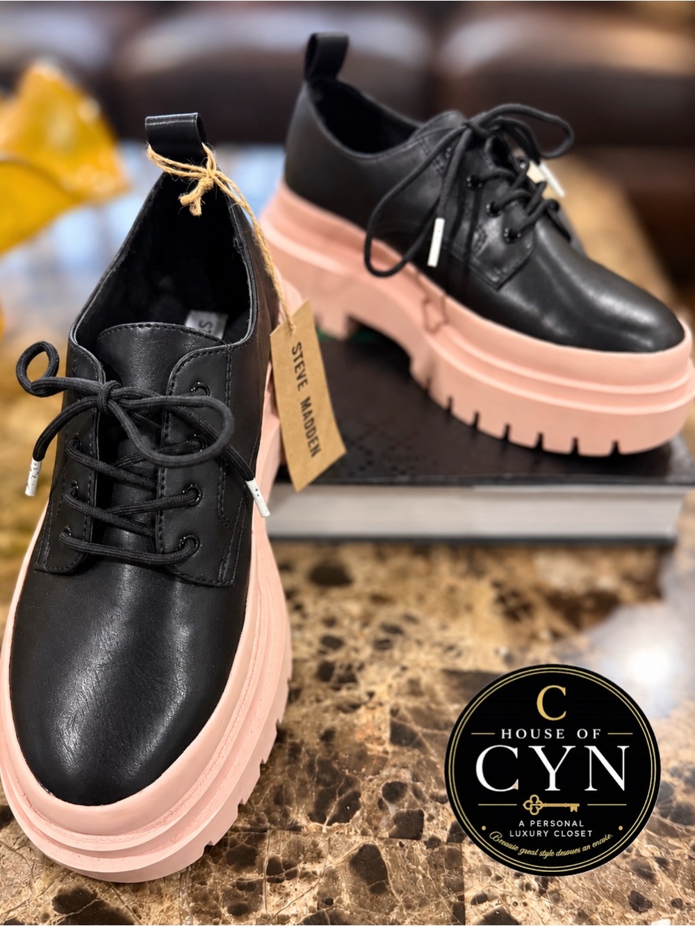 NWT Steve Madden Malene Platform Oxford Shoes, Black/Pink, 6M